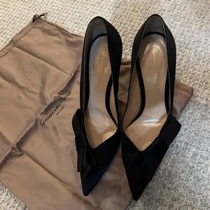 Gianvito Rossi Kyoto Black Satin Bow Pointed Toe Pumps Size 40 (US size 9)